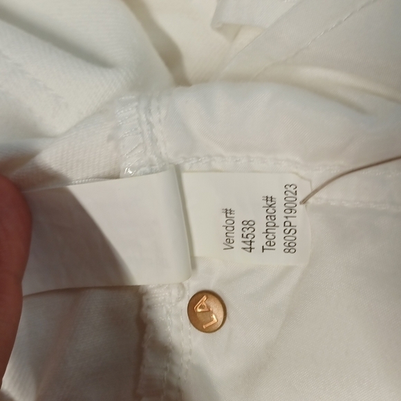 NEW Pacsun White Mom Jean High Rise SZ 4/26 Distressed Cropped Ankle Tapered - Picture 16 of 16